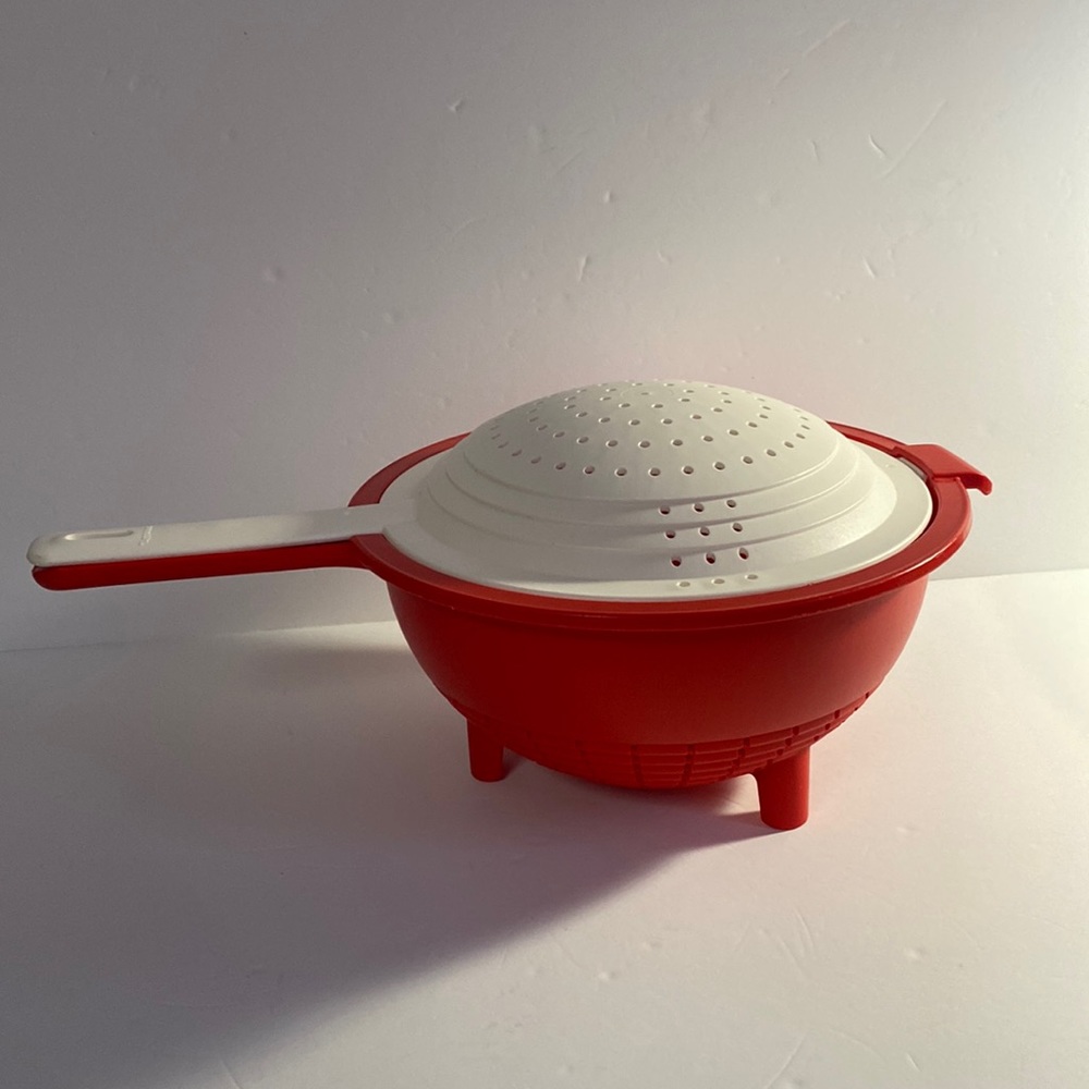Tupperware double strainer - Picture 2 of 8